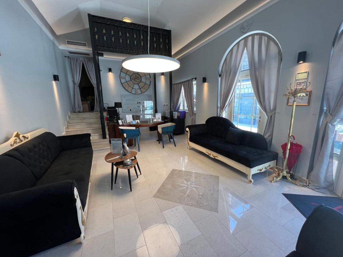Villas Arbia - Margita Beach Hotel Banjol エクステリア 写真