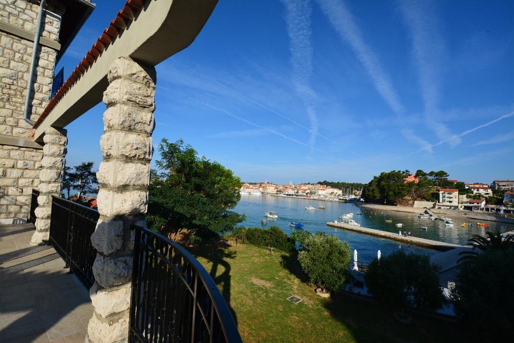 Villas Arbia - Margita Beach Hotel Banjol エクステリア 写真