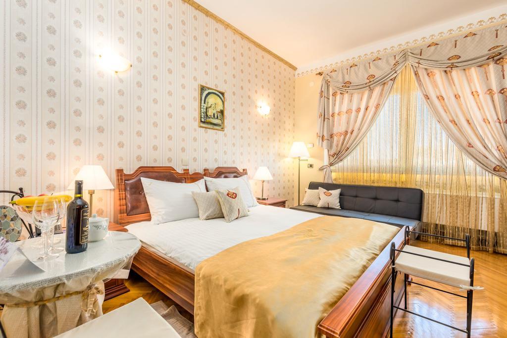 Villas Arbia - Margita Beach Hotel Banjol エクステリア 写真