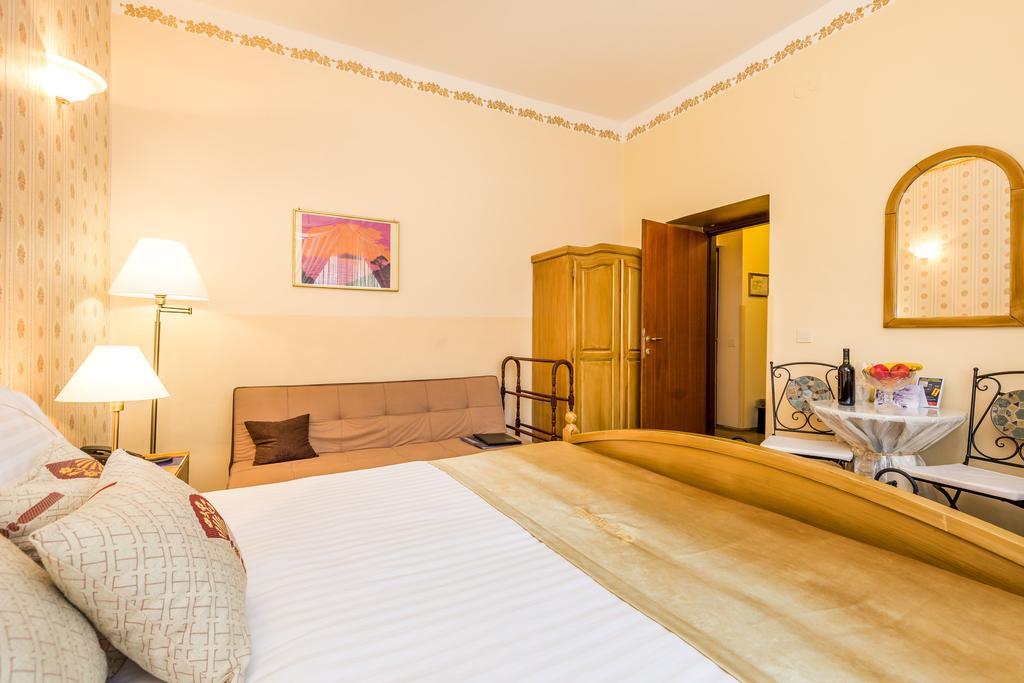Villas Arbia - Margita Beach Hotel Banjol エクステリア 写真
